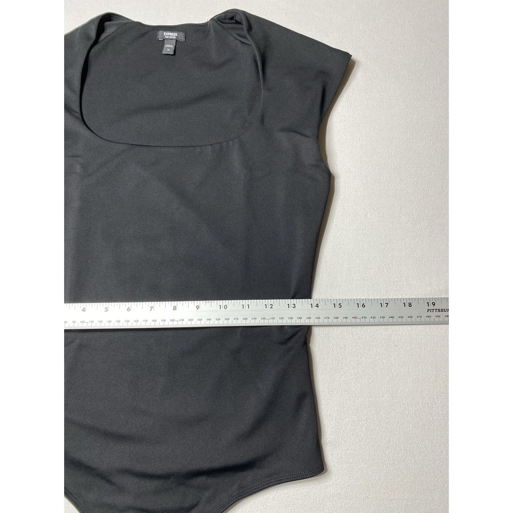 Express Body Contour High Compression Bodysuit Womens M Black Scoop Neck - Picture 2 of 9